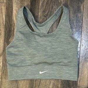 NWOT Nike Women's Grey Padded Sports Bra